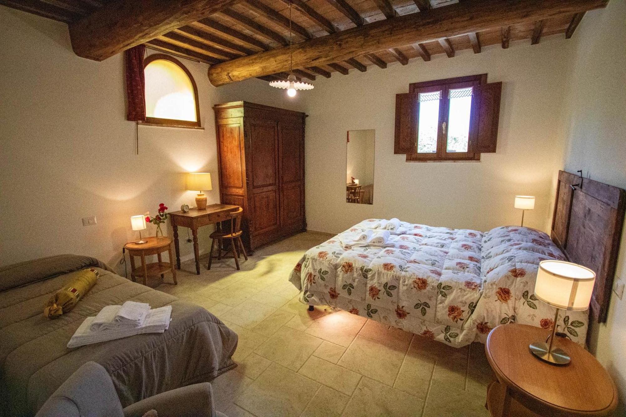 Agriturismo Biofattoria L'Upupa Montalcino Eksteriør bilde