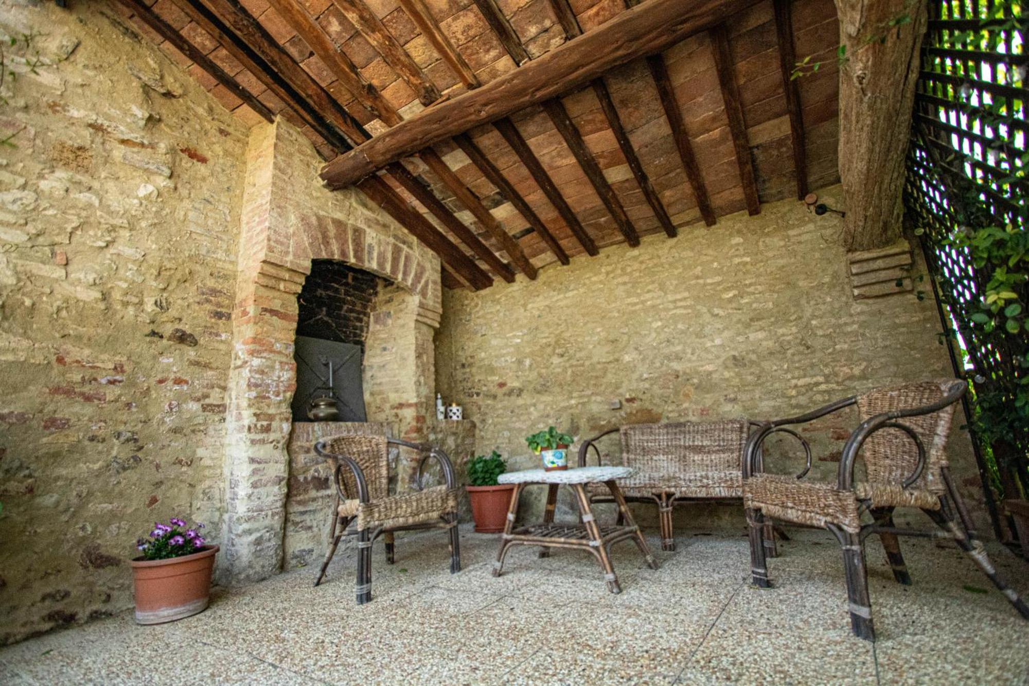 Agriturismo Biofattoria L'Upupa Montalcino Eksteriør bilde